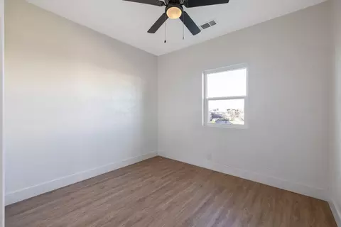 2133 N Cedar St, Pixley, CA 93256 photo 17