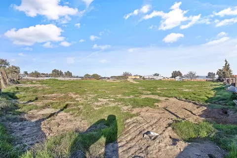 2133 N Cedar St, Pixley, CA 93256 photo 26