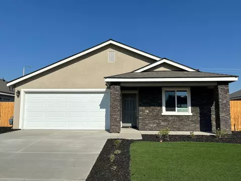 6134 Oak Crest Ave, Visalia, CA 93291