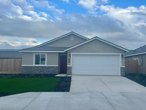 30720 Crestline Rd, Visalia, CA 93291