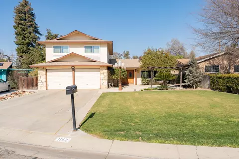 1142 W Princeton Ave, Visalia, CA 93277