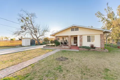 1547 N Cobb St, Porterville, CA 93257