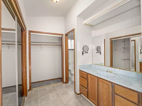 261 Cantebury Dr, Lemoore, CA 93245 photo 23