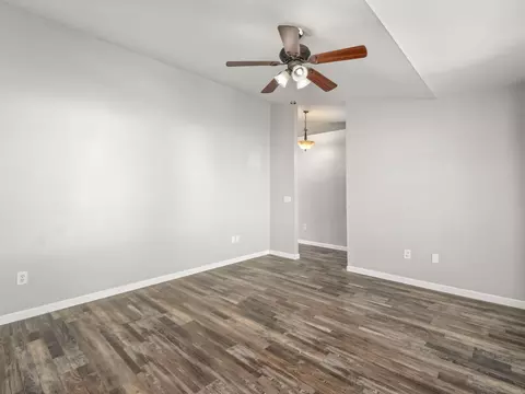 261 Cantebury Dr, Lemoore, CA 93245 photo 9