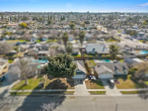 261 Cantebury Dr, Lemoore, CA 93245 photo 33