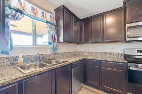 2205 Eldridge Ave, Tulare, CA 93274 photo 23