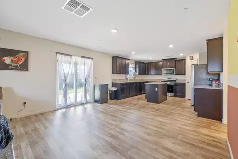 2205 Eldridge Ave, Tulare, CA 93274 photo 17