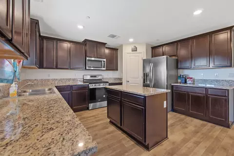2205 Eldridge Ave, Tulare, CA 93274 photo 21