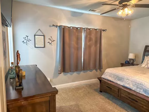866 N E St, Tulare, CA 93274 photo 13