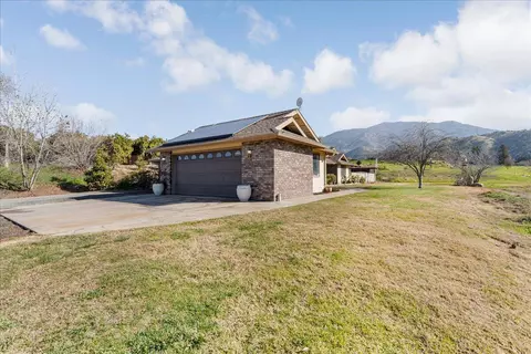 33420 Globe Dr, Springville, CA 93265 photo 4