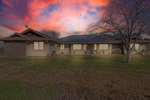 33420 Globe Dr, Springville, CA 93265 photo 2