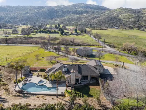 33420 Globe Dr, Springville, CA 93265 photo 9
