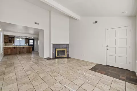 1838 E Vassar Dr, Visalia, CA 93292 photo 6
