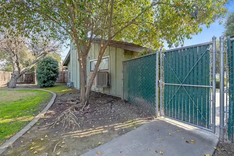 1838 E Vassar Dr, Visalia, CA 93292 photo 39