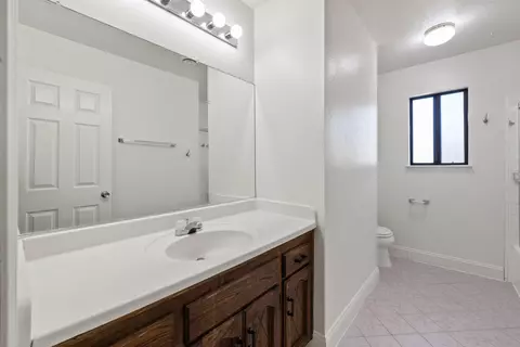 1838 E Vassar Dr, Visalia, CA 93292 photo 20