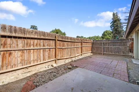 1838 E Vassar Dr, Visalia, CA 93292 photo 29