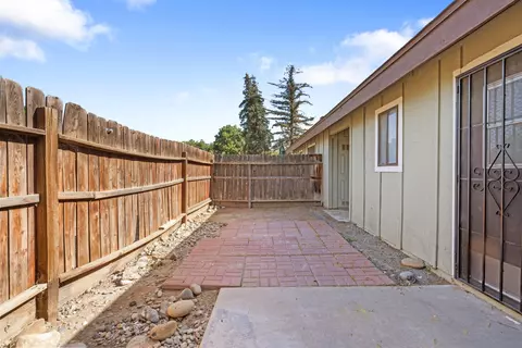 1838 E Vassar Dr, Visalia, CA 93292 photo 30