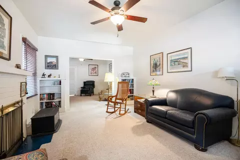 127 E 11th St, Hanford, CA 93230 photo 9
