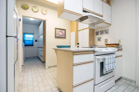 127 E 11th St, Hanford, CA 93230 photo 18