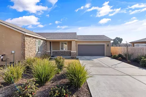 3706 W Rialto Ave, Visalia, CA 93277