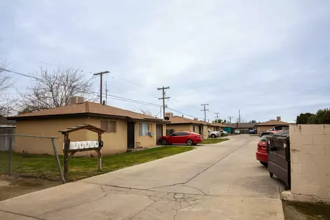 1197 W Putnam Ave, Porterville, CA 93257