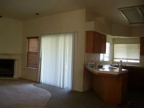 3902 Elowin Ave, Visalia, CA 93292 photo 12