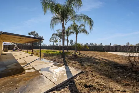 753 Lassen Ave, Tulare, CA 93274 photo 31