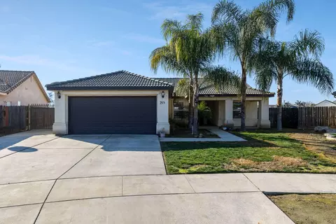 753 Lassen Ave, Tulare, CA 93274