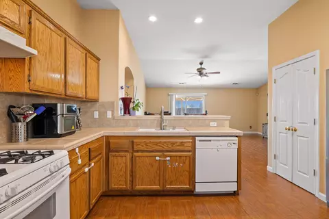 753 Lassen Ave, Tulare, CA 93274 photo 17