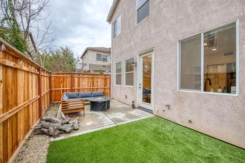 93 W Bordeux Ln, Clovis, CA 93619 photo 30