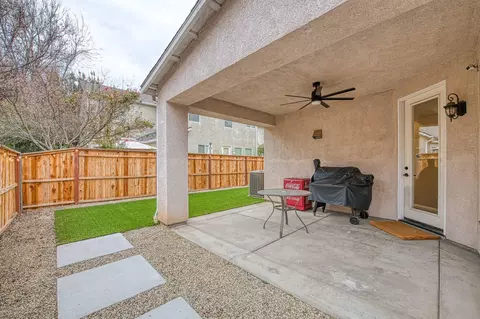 93 W Bordeux Ln, Clovis, CA 93619 photo 28