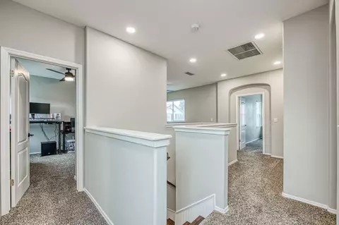 93 W Bordeux Ln, Clovis, CA 93619 photo 14