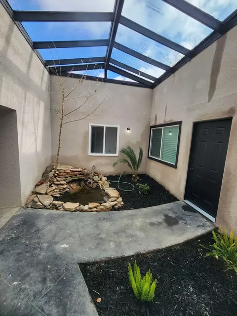 409 W Walnut Ave, Visalia, CA 93277 photo 18