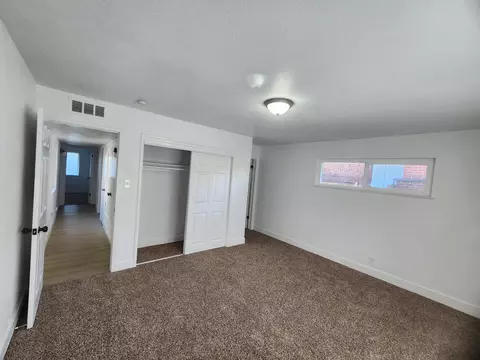 409 W Walnut Ave, Visalia, CA 93277 photo 8