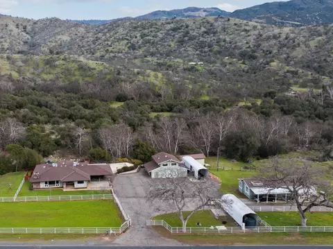 39369 Balch Park Rd, Springville, CA 93265