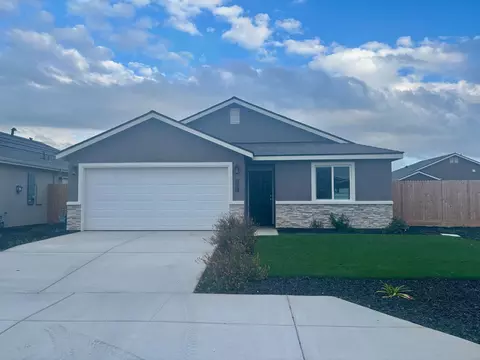 30748 Crestline Rd, Visalia, CA 93291