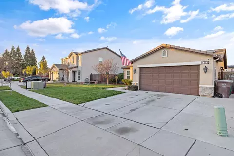 Exterior - 658 Rebeca Ave, Sanger, CA 93657 photo 10 of 10