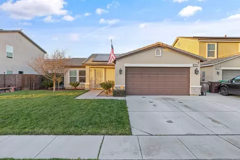 Exterior - 658 Rebeca Ave, Sanger, CA 93657 photo 2 of 10