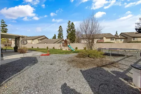 1090 Geneva Ct, Lemoore, CA 93245 photo 39