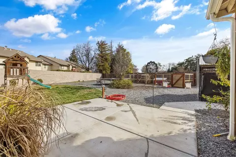 1090 Geneva Ct, Lemoore, CA 93245 photo 38