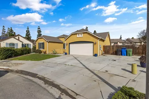 1090 Geneva Ct, Lemoore, CA 93245 photo 4