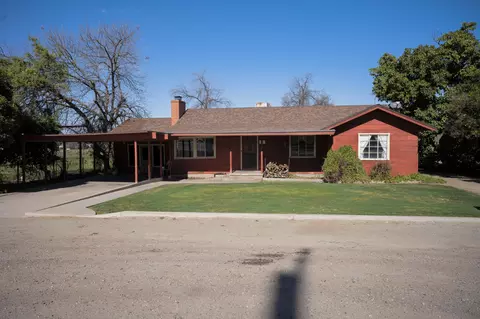 534 E Morton Ave, Porterville, CA 93257