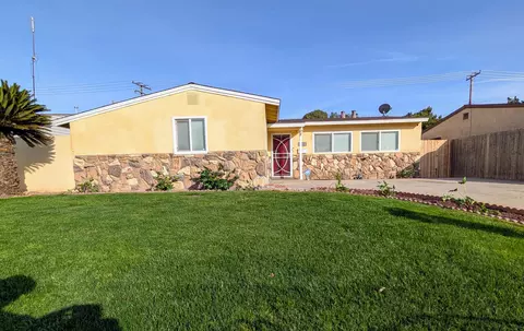 1518 N Mooney Blvd, Visalia, CA 93291