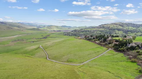 View/Area - 375 High Sierra Dr, Exeter, CA 93221 photo 5 of 5