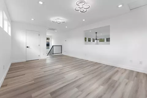 Living - 375 High Sierra Dr, Exeter, CA 93221 photo 4 of 4