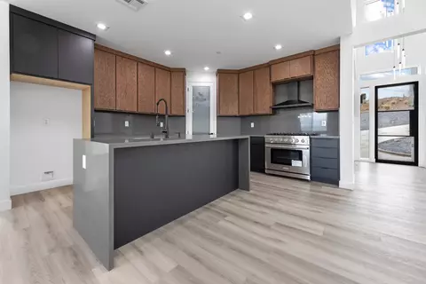 Kitchen - 375 High Sierra Dr, Exeter, CA 93221 photo 4 of 6