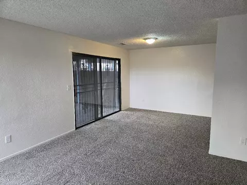 Living - 841 E Prospect Ave, Visalia, CA 93291 photo 3 of 7