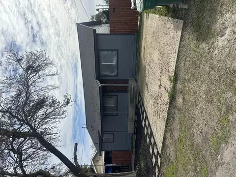 14177 Walnut St, Armona, CA 93202