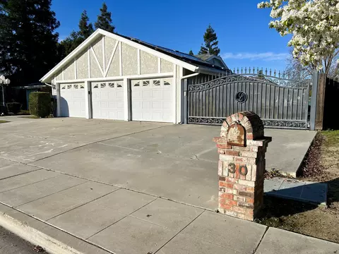 30 Adler Ave, Clovis, CA 93612 photo 2