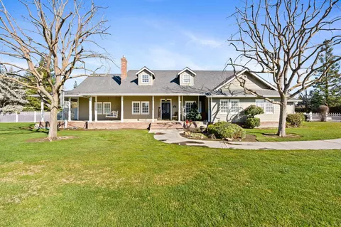 Exterior - 3108 E Cross Ave, Tulare, CA 93274 photo 2 of 22